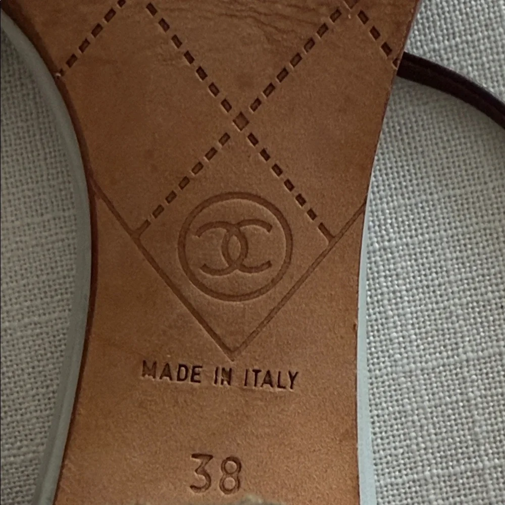 CHANEL Beige and Brown strappy sling back heel  size 38 size 7 US GOOD CONDITION - Picture 14 of 17